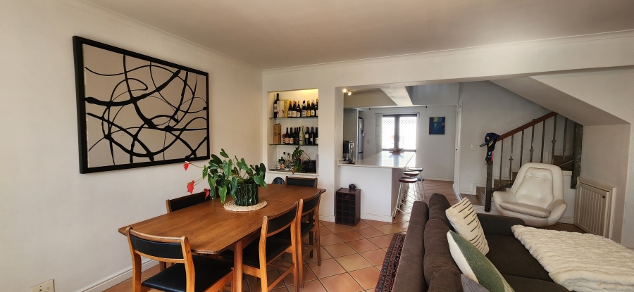 To Let 2 Bedroom Property for Rent in Harfield Village Western Cape